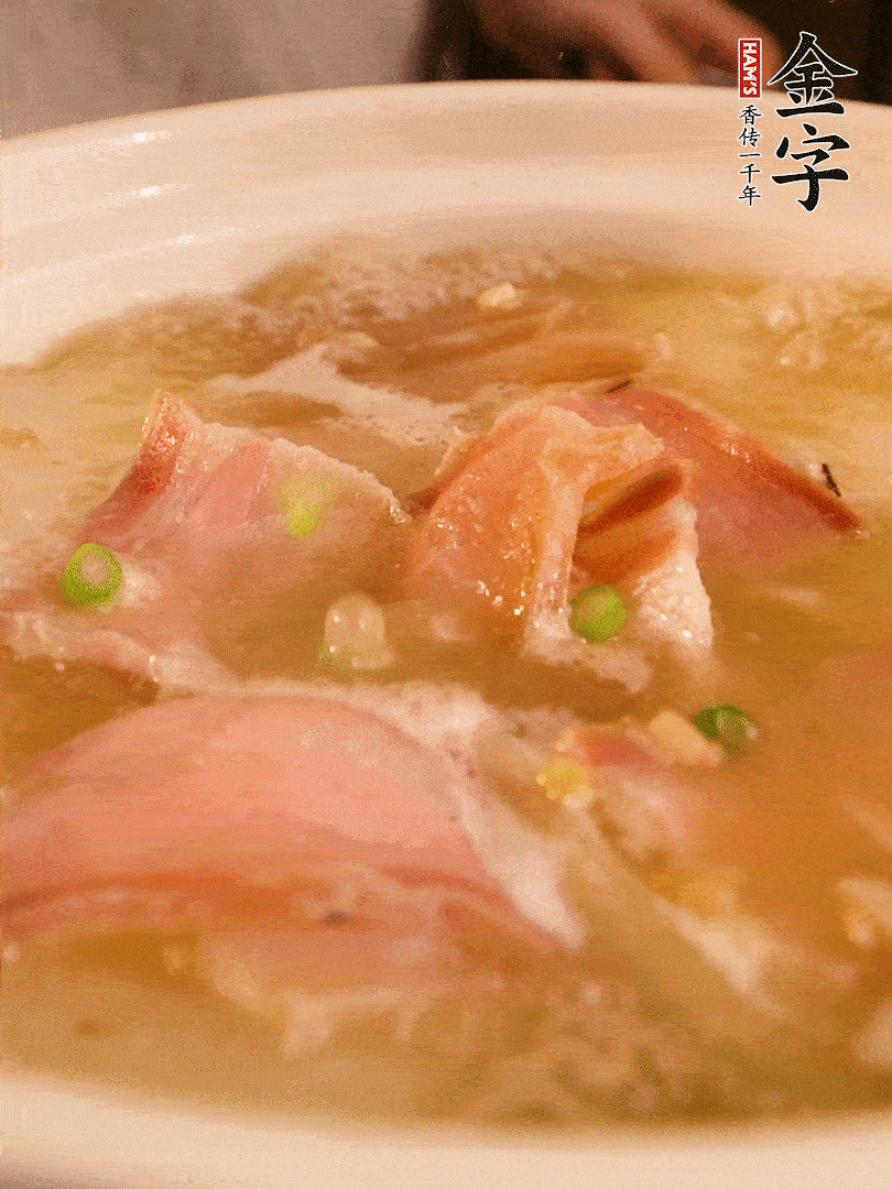 最后撒點蔥花。