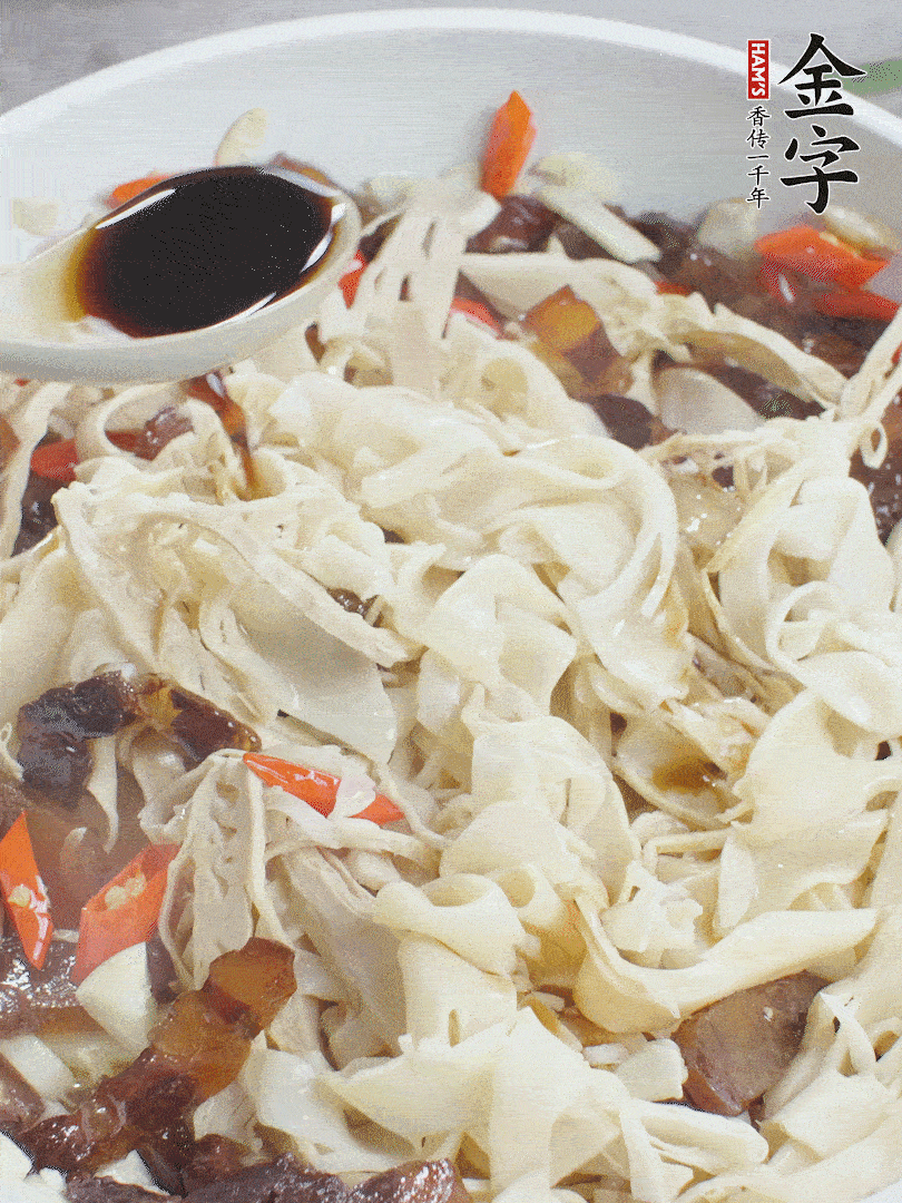 下糯米筍，淋一點生抽、蠔油調味。