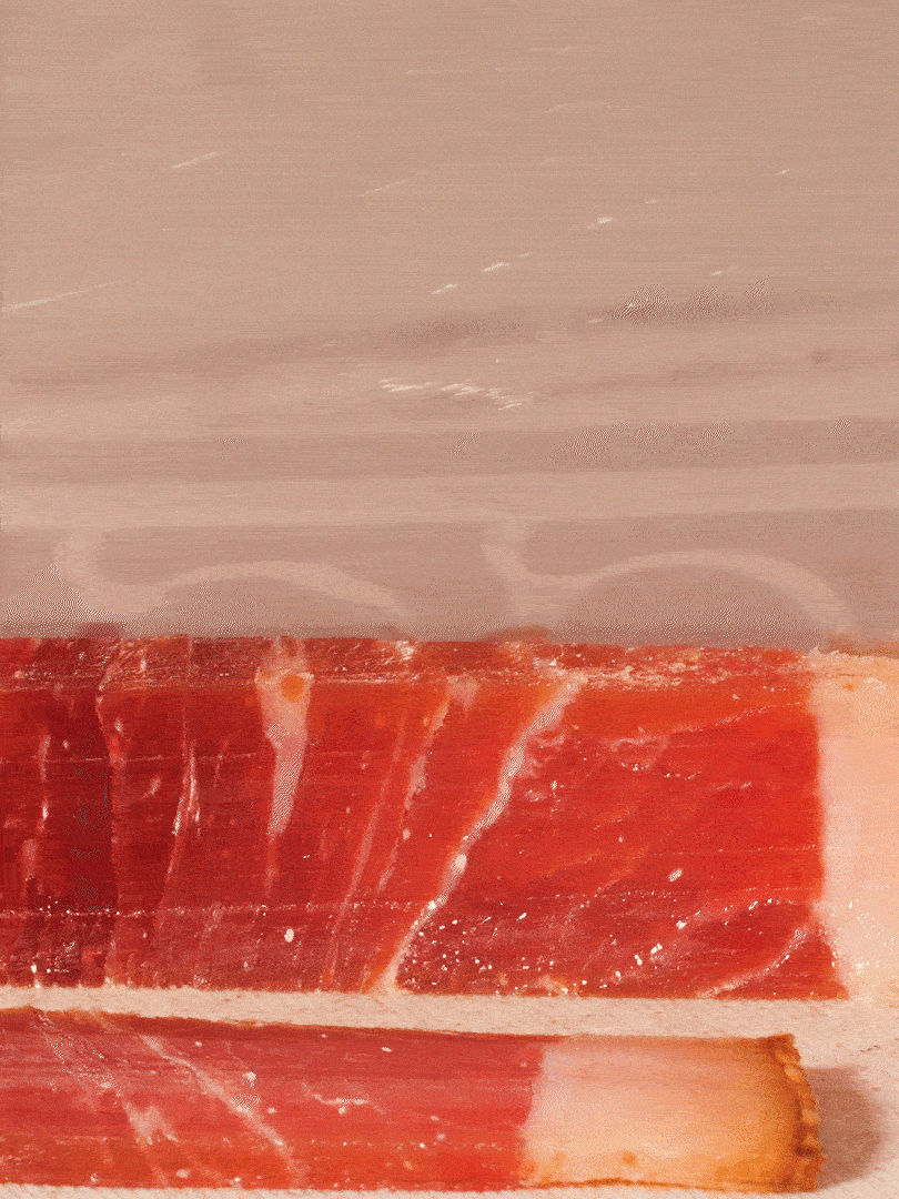 金字火腿切片，溫水浸泡5分鐘